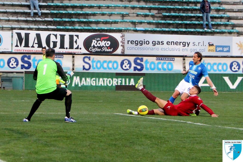 REG-MT15 gol madonia