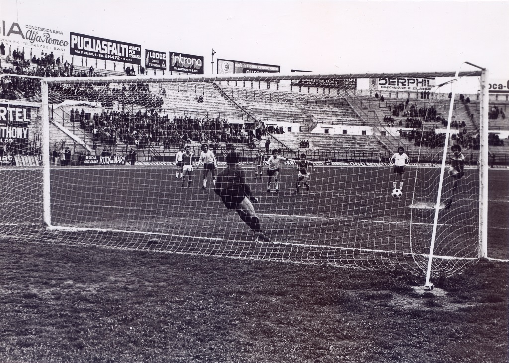 1978-79 matera-lucchese cn bari rigore carella