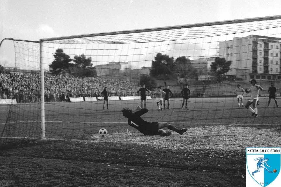 1972-73 matera-potenza rigore ripetuto